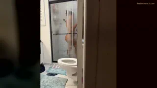 All this ass my wife got sticking out 🥵